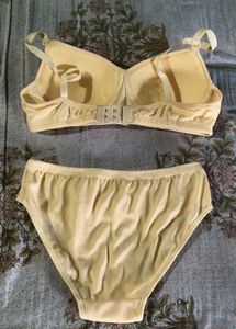 Comfortable Bra and Panty Set
