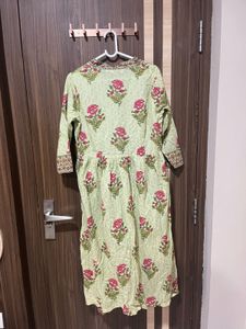 Beautiful Floral Print Kurta