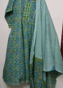 Beautiful Blue &amp; Green Printed Kurta