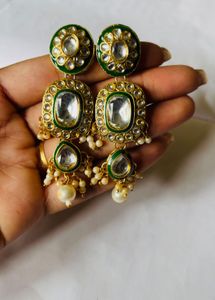 Exquisite Kundan Pearl Necklace Set