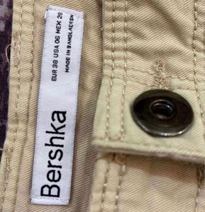 BERSHKA BEIGE CARGO