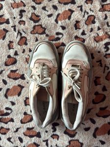 Zudio Sneakers