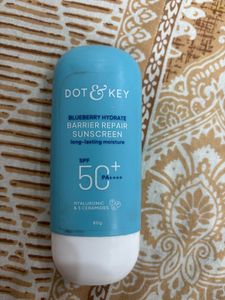 Dot & Key Blueberry Hydrate Sunscreen SPF 50+