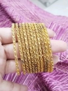 Elegant Golden Glass Bangles Set