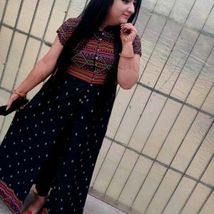Elegant Black Kurta ⚠️ only with Ethnic Print