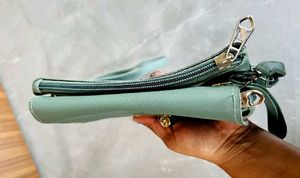 Stylish Green Crossbody Bag