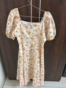 Floral Print Puff Sleeve Dress