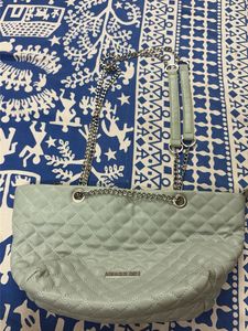 Quilted Chain Shoulder Bag