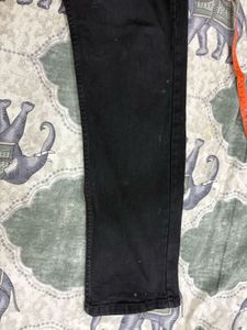 Combo of cheque shirt and black straight fit jeans