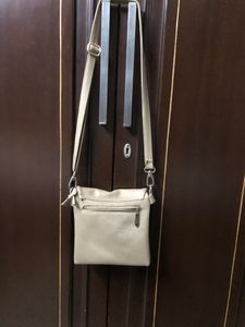 Sling Bag With Lot Of Space And Pocket