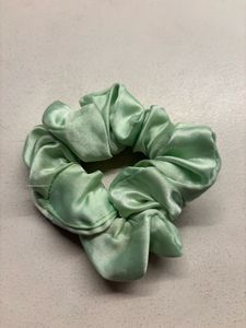 2 Chic Satin Scrunchie - Mint Green