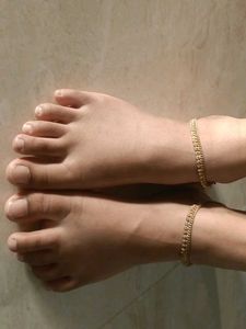 Elegant Gold Anklets