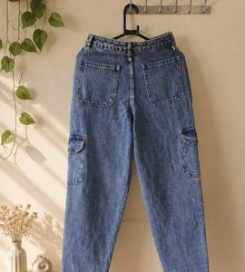 Vintage Wash Mom Fit Cargo Jeans