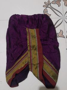 Sleevless Top With Dhotar