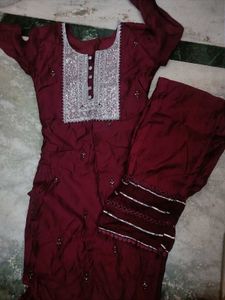 Maroon Kurta Set with Intricate Embellishm