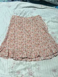 Floral Print Ruffled Skirt