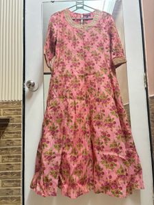 Elegant Pink Floral Kurta with Embellishments