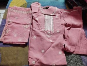 Pink Embroidered Kurta Set(new)
