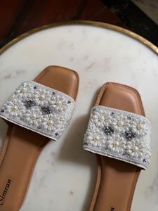 Embellished Floral Flat Sandals