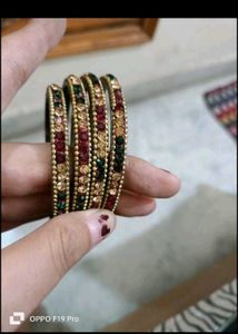 6 Kundan  Hand Chann &amp; Earrings