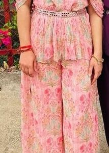 Chic Floral Wide leg plazzo and top belt