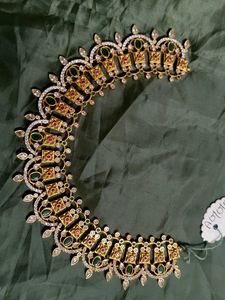 Exquisite Indian Jewelry Set with Emeralds