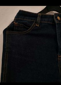 Baggy Dark Wash Cargo Jeans