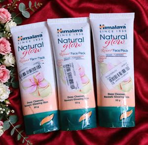 Himalaya Natural Glow Kesar Face Pack 3