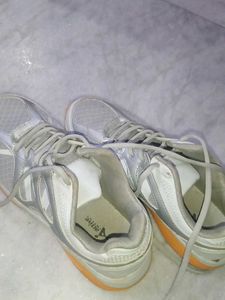 Stylish Silver &amp; White Sneakers