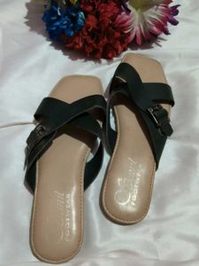 Stylish Black Strap Sandals