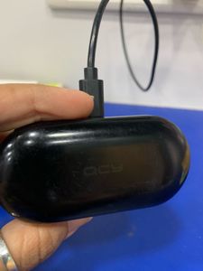 QCY Earbuds with Sony Ericsson Charger