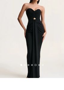 Elegant Black Strapless Gown
