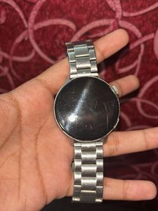 BeatXp evoke neo silver smart watch.