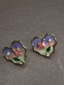 ENAMEL Floral Heart Stud Earrings