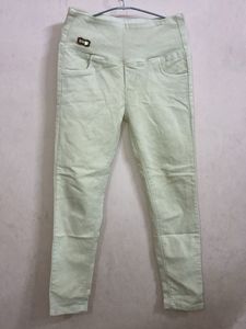 slim fit jeans