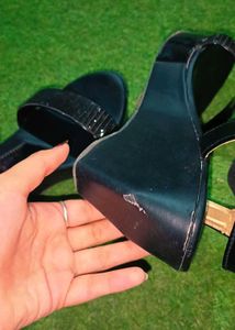 Sparkling Black Wedge Heels