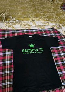 Tommy Hilfiger &amp; Harmony T-Shirts Bundle
