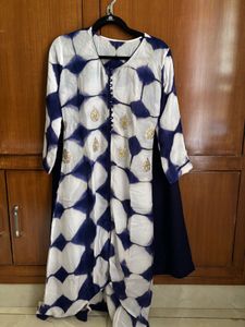 Blue &amp; White Tie-Dye Kurta Set
