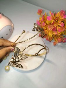 Elegant Gold Butterfly Arm Bracelet