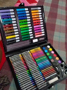 150 Piece Art Set