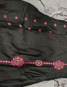 Elegant Grey Kurta Set with Pink Embroidery