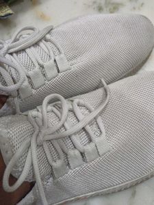 Boys White Shoes With No Flaws And Defect.