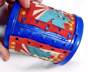Fun Circus Themed Kids Decor Item pen standpen