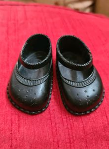 Doll's Black shoes of 1970s