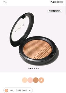 M.A.C Extra Dimension Skinfinish Highlighter