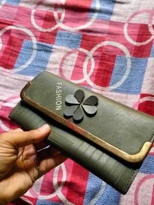 Chic "Fashion" Wallet with Clover Accent