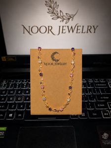 Elegant Floral Necklace with Gems