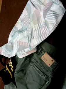 Stylish Geometric Print Shirt &amp; Olive Jeans Set