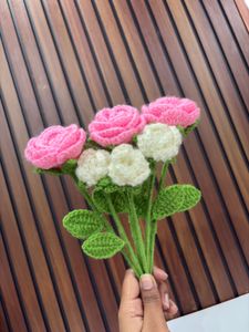 Crocheted Rose Bouquet