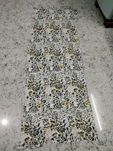 Stylish Leopard Print Scarf